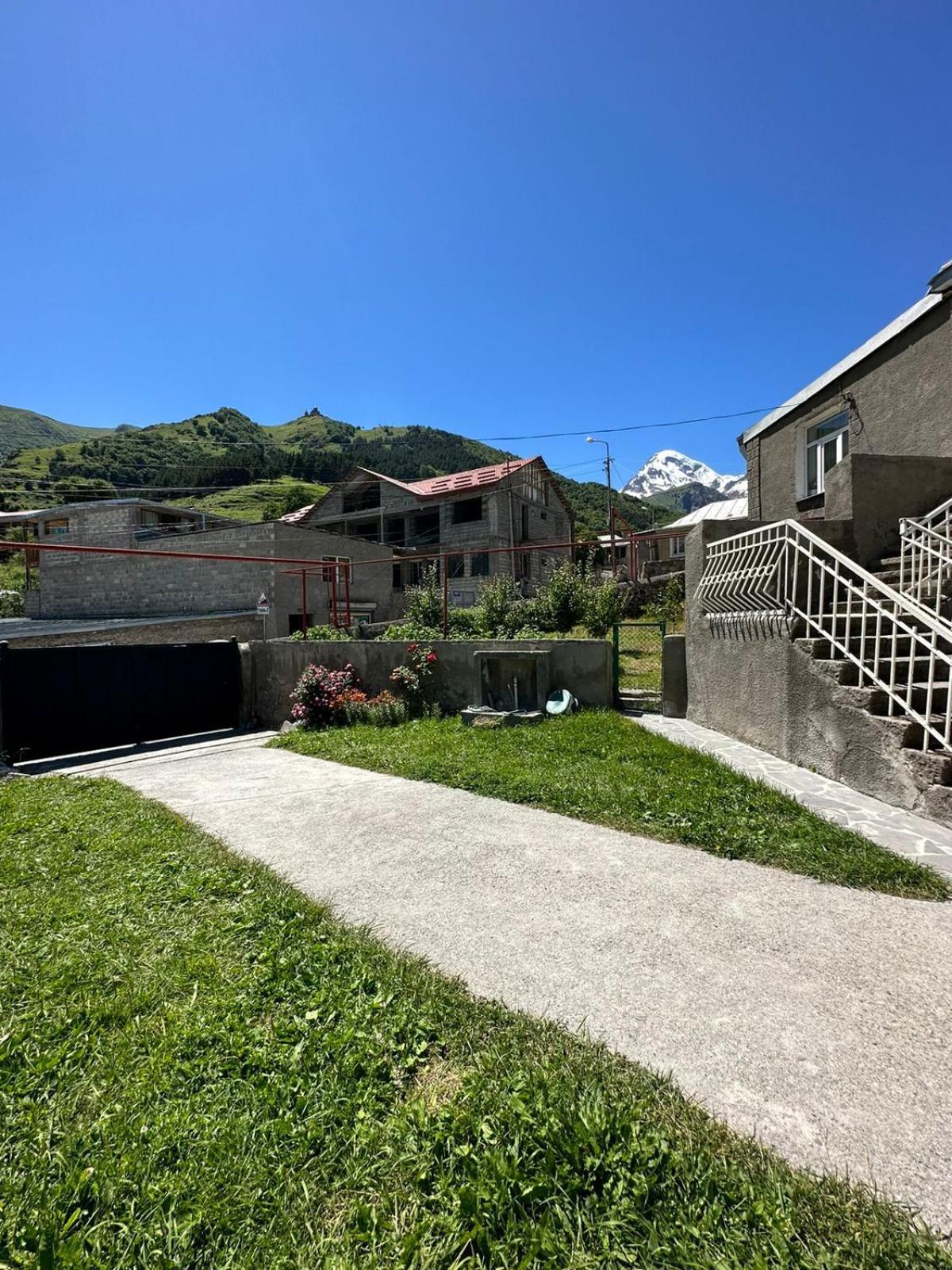 Polaris Kazbegi Hotel Exterior photo